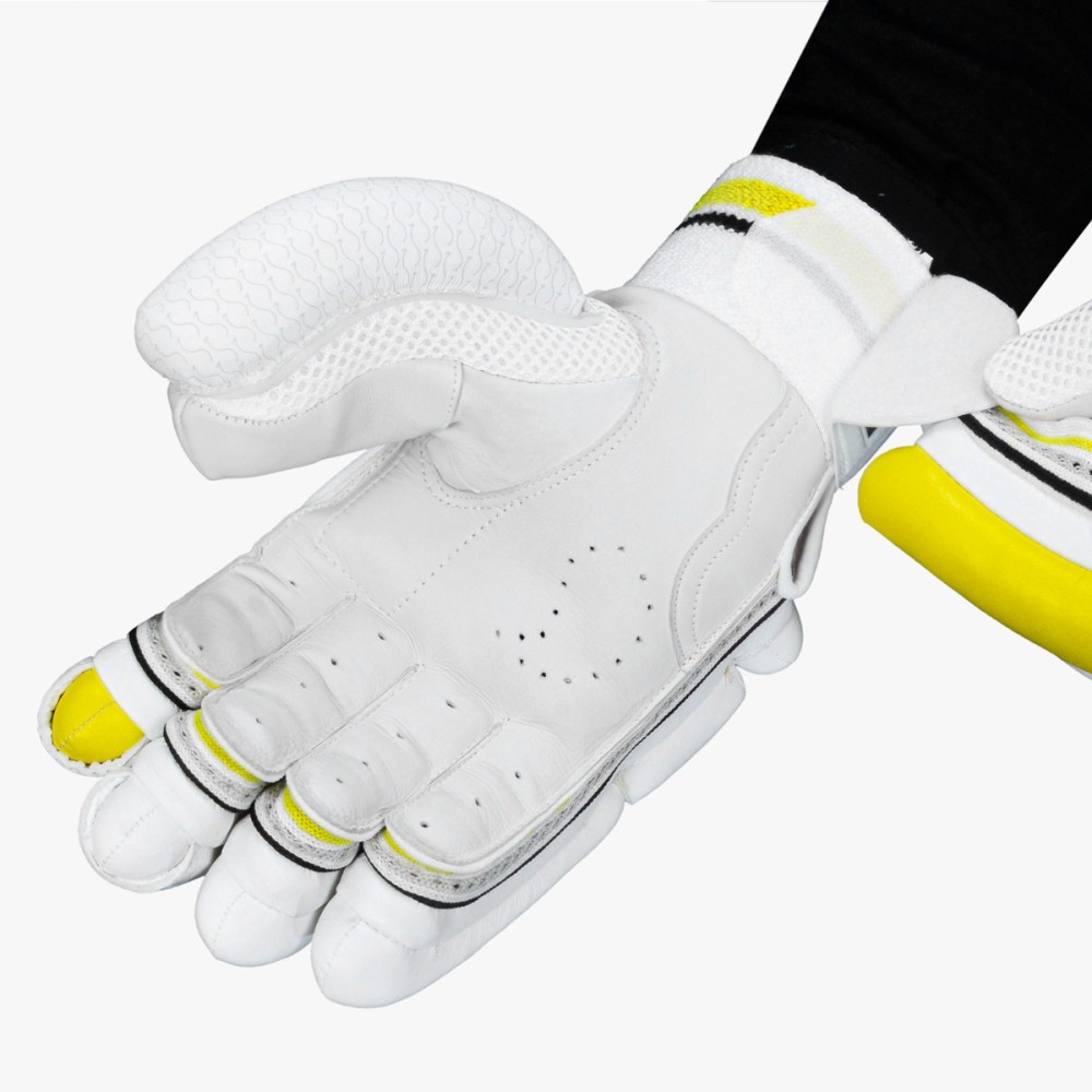 DSC Condor Patrol Batting Gloves, Boys Left DSC Condor Patrol Batting Gloves, Boys Left