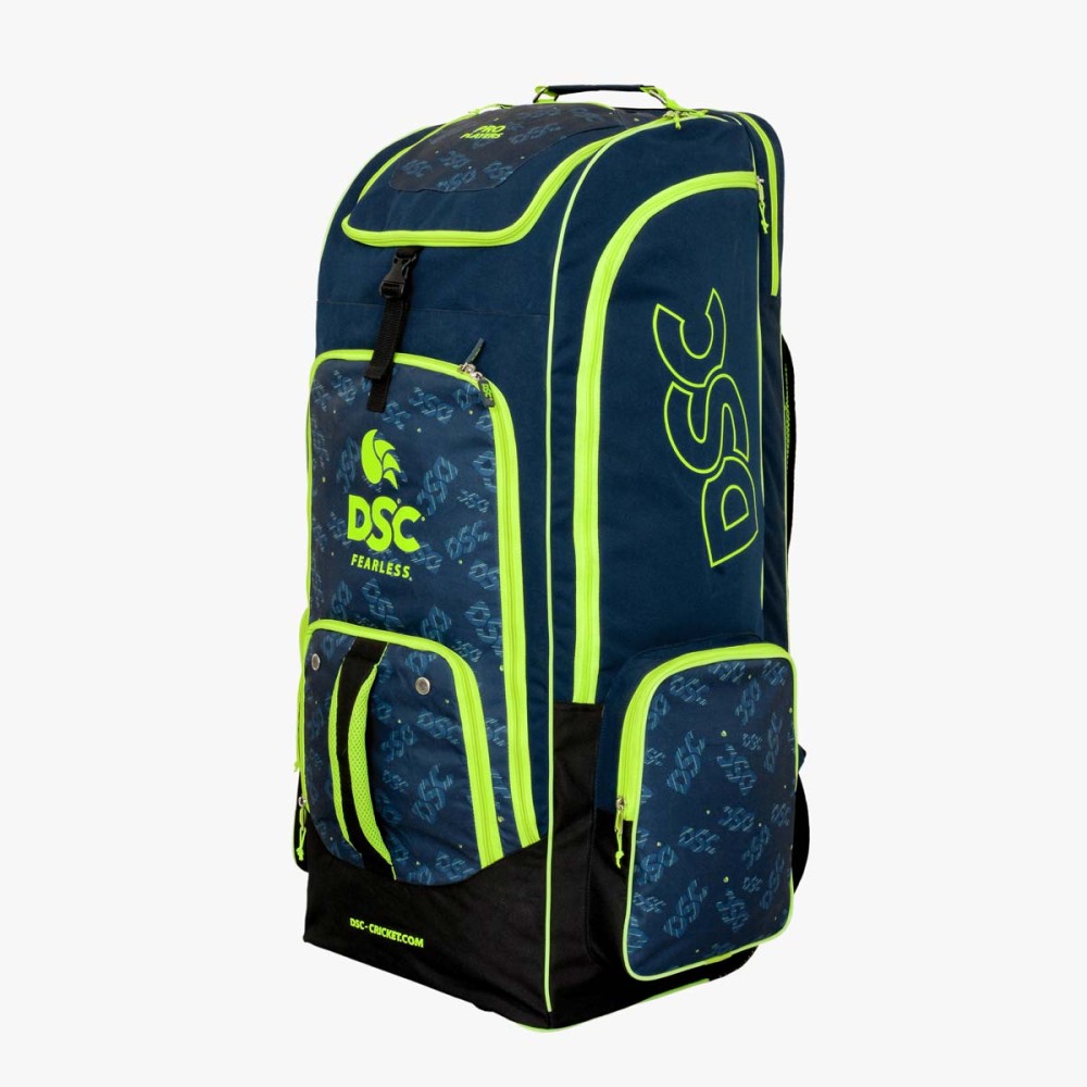 DSC Condor Pro Players Duffle Wheelie Bag