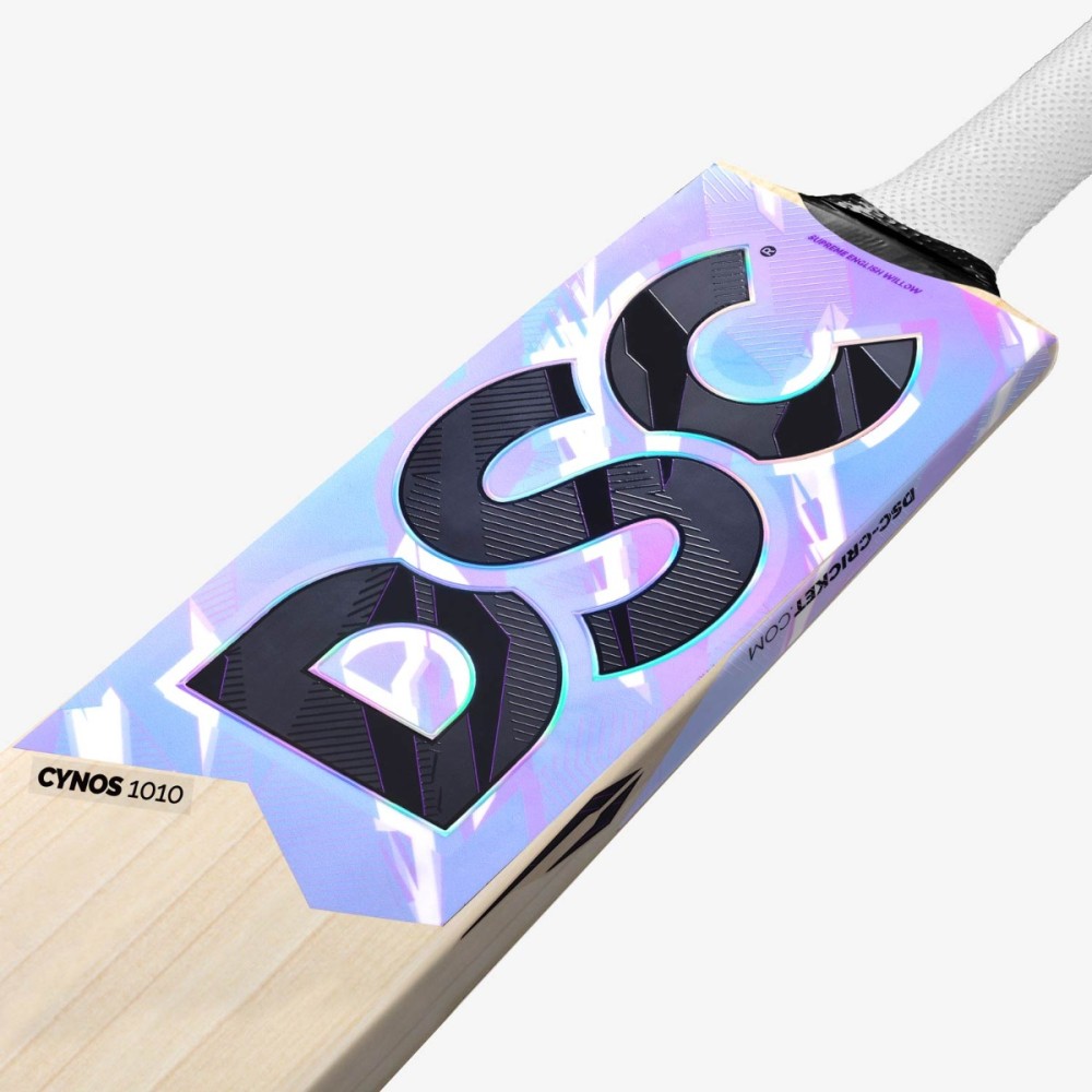 DSC Cynos 1010 English Willow Bat, 3 DSC Cynos 1010 English Willow Bat, 3