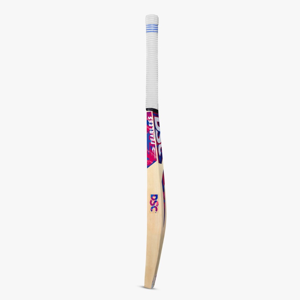 DSC Intense Middler Cricket Bat, Mens
