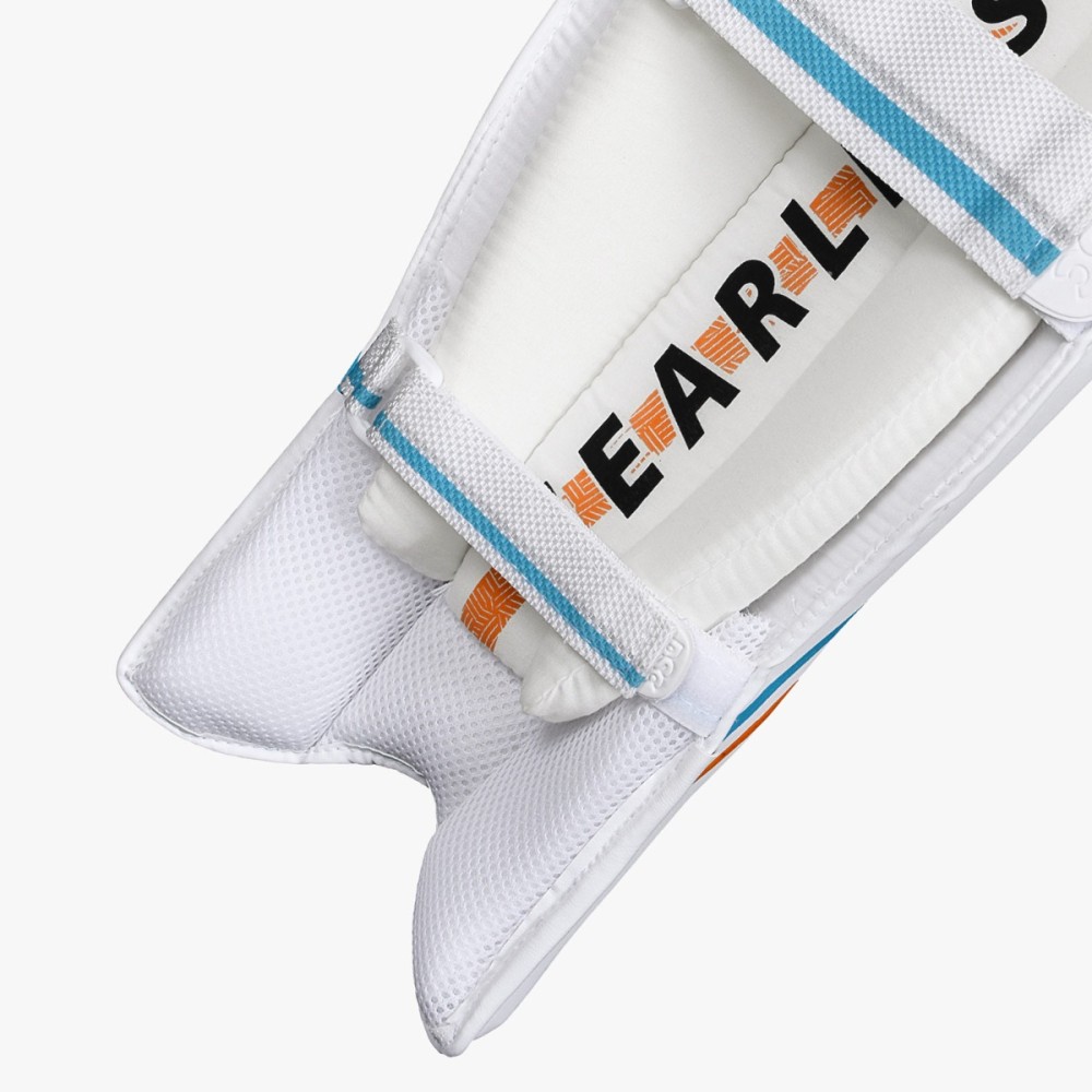DSC Shoc Wicket Keeping Leg Guard, Boys