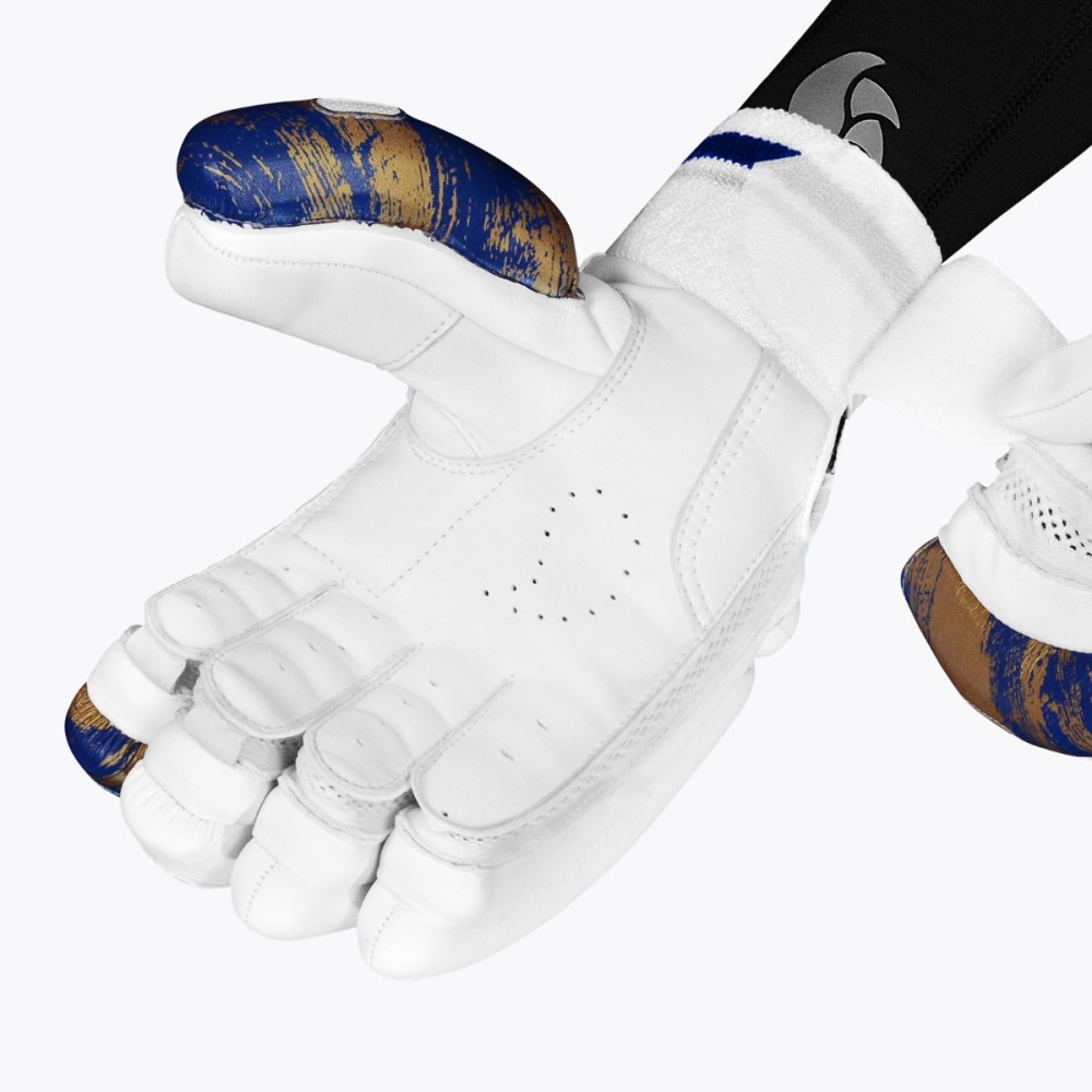 DSC Surge Batting Gloves, Boys Left