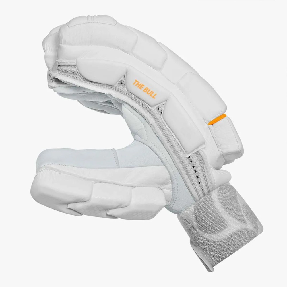 DSC The Bull Autograph Batting Gloves, Mens Left