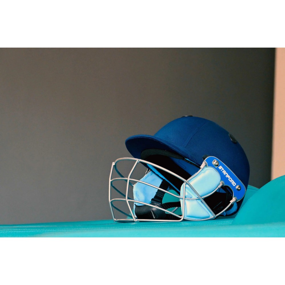 SF Nexzen Cricket Helmet, Small