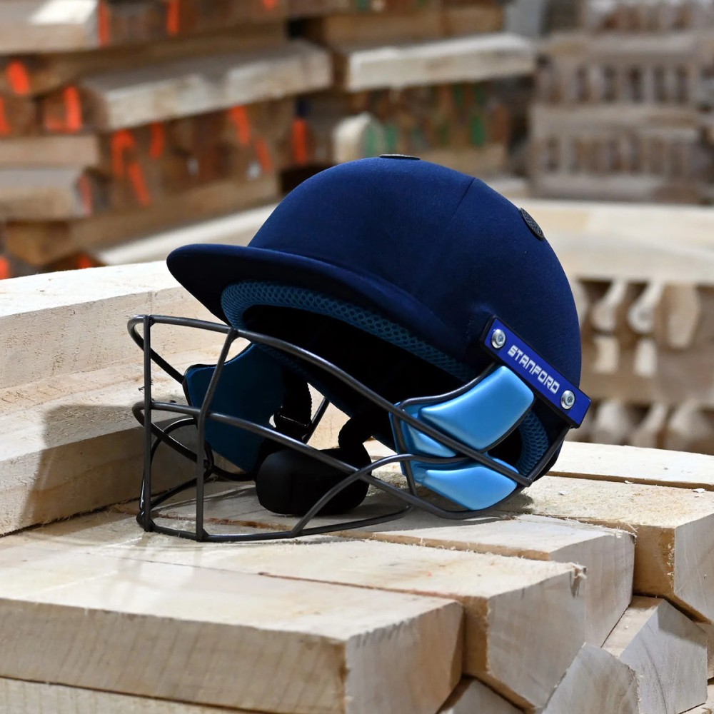 SF Pro Cricket Helmet, Small