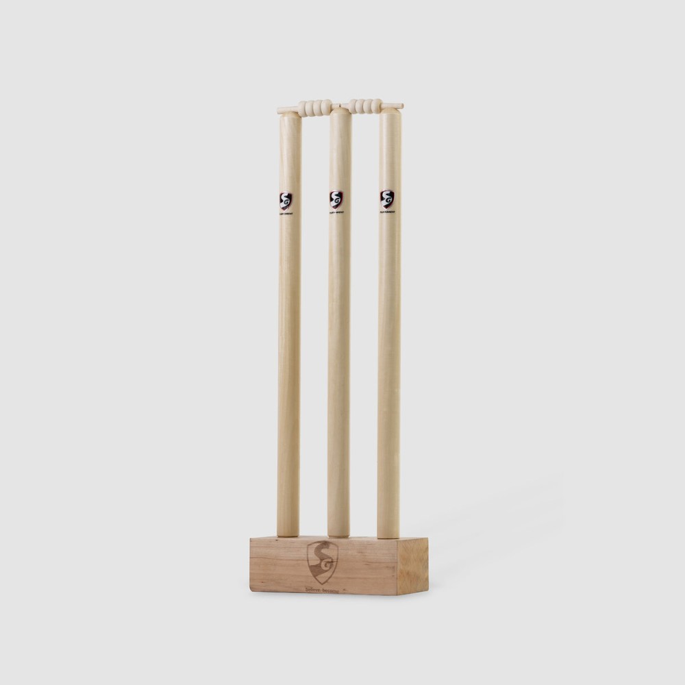 SG Club Cricket Stumps, Full-Size