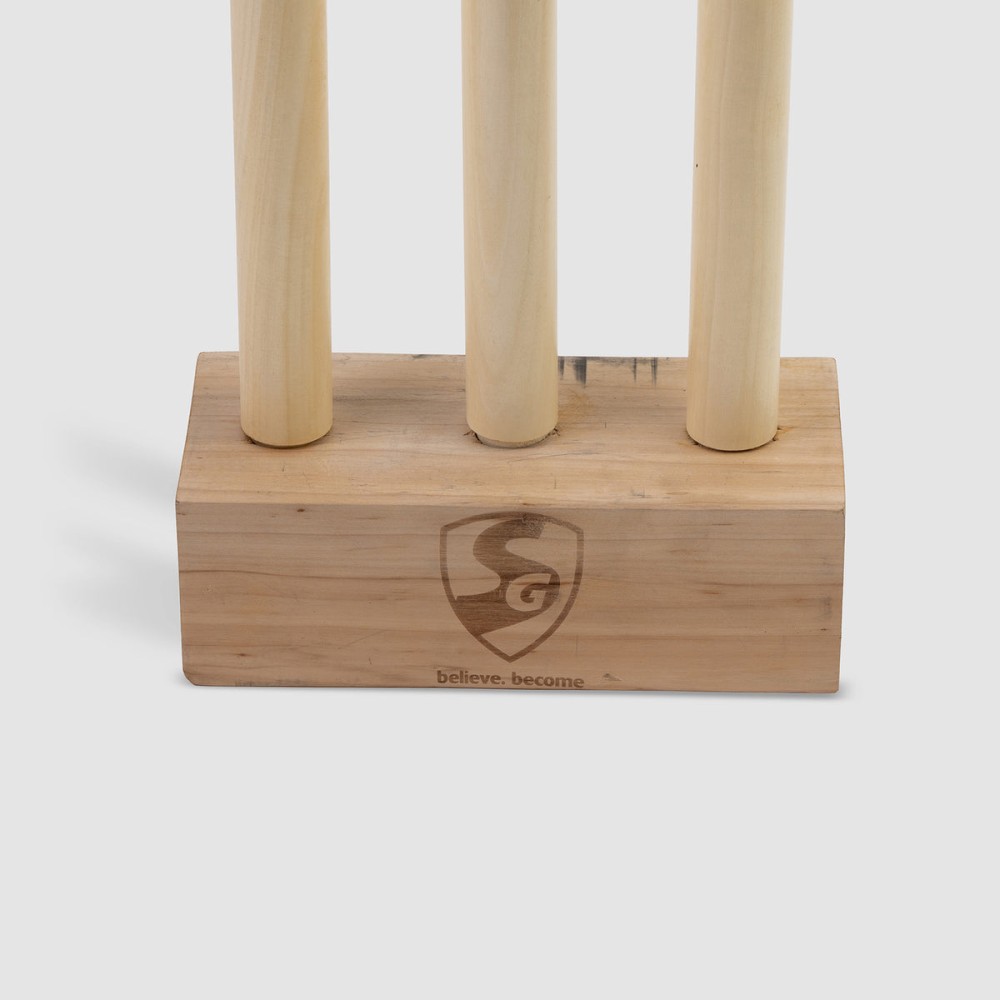 SG Club Cricket Stumps, Full-Size