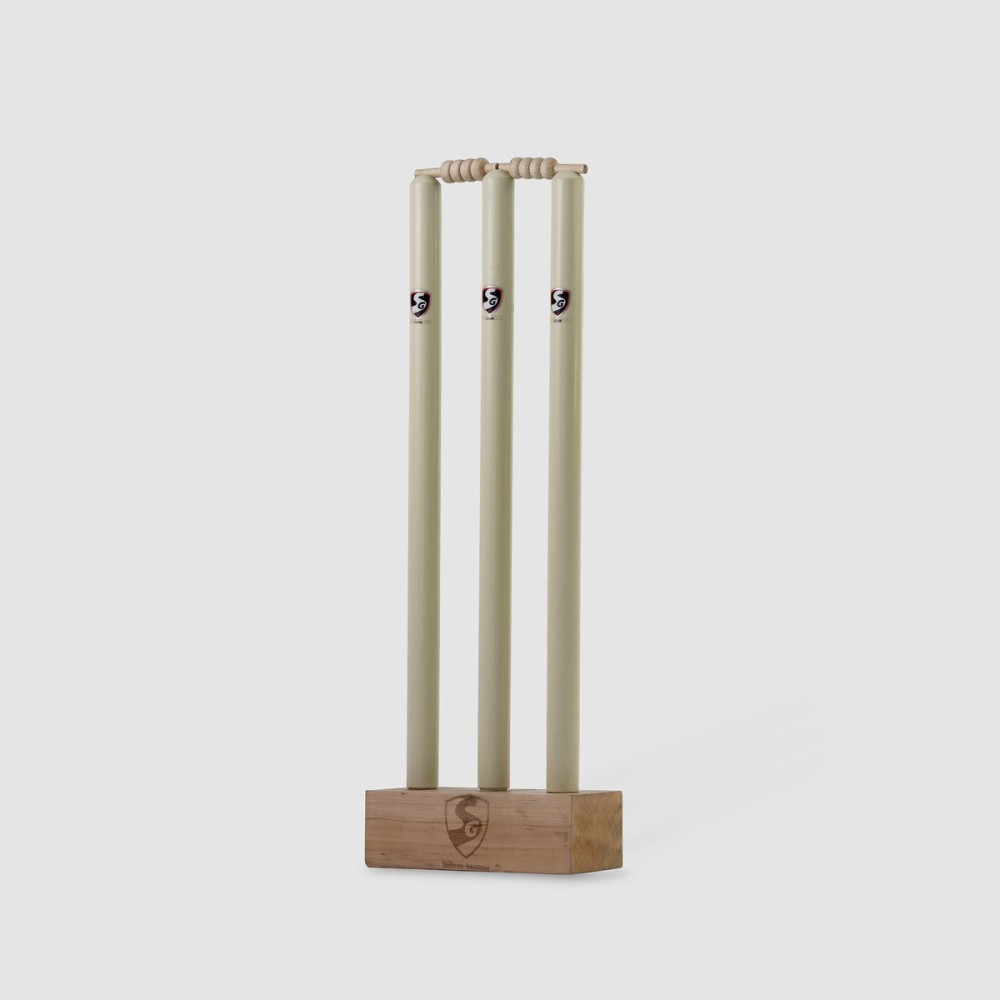 SG Tournament Cricket Stumps, Full-Size