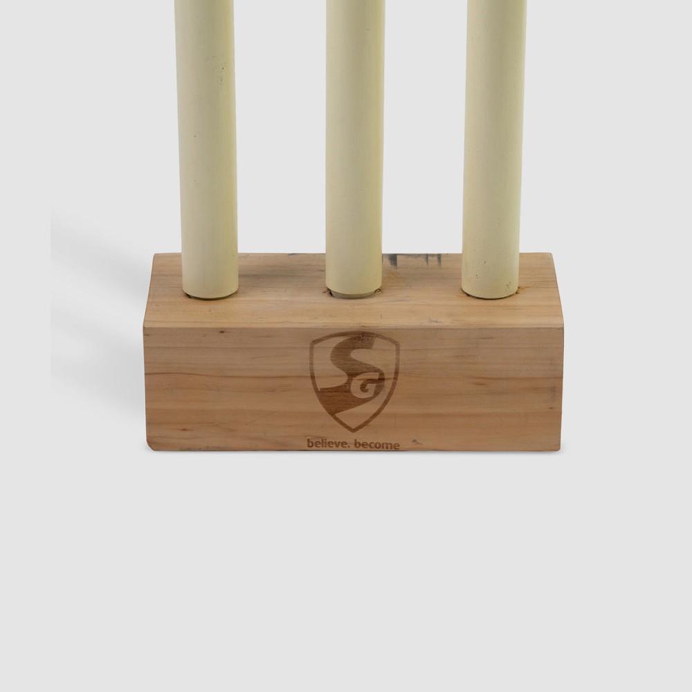 SG Tournament Cricket Stumps, Full-Size