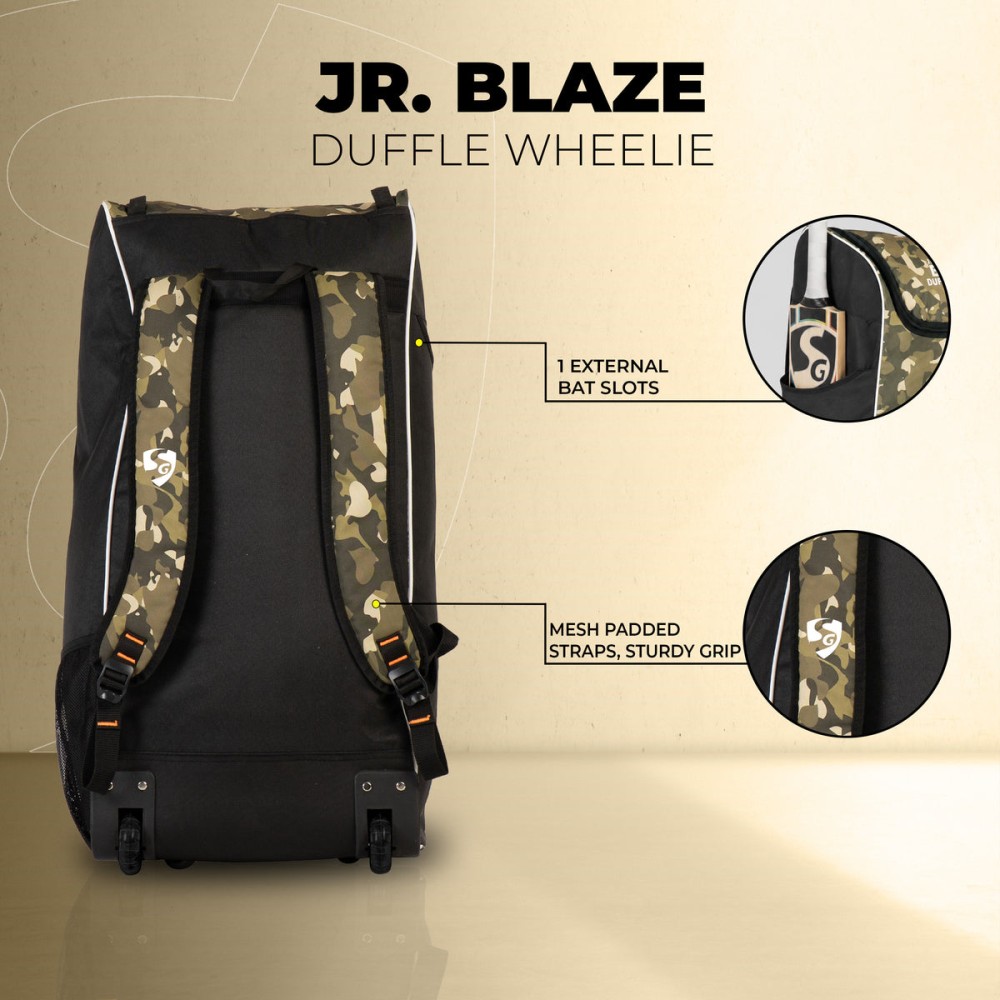 SG Blaze Junior Duffle Wheelie Kit Bag, Junior SG Blaze Junior Duffle Wheelie Kit Bag, Junior