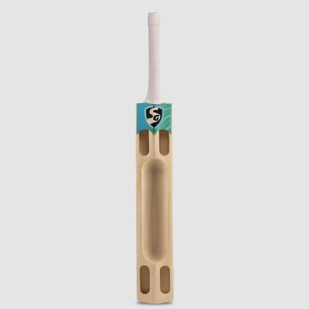 SG T-Dominor Scoop Cricket Bat - Kashmir Willow, SH SG T-Dominor Scoop Cricket Bat - Kashmir Willow, SH