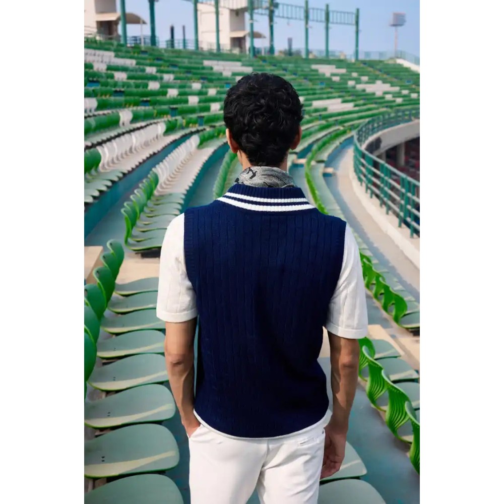 SG Signature Sleeveless Pullover (Navy), S, Navy/ White